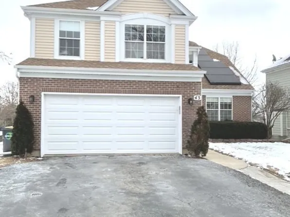 43 Augusta Dr, Streamwood, IL 60107