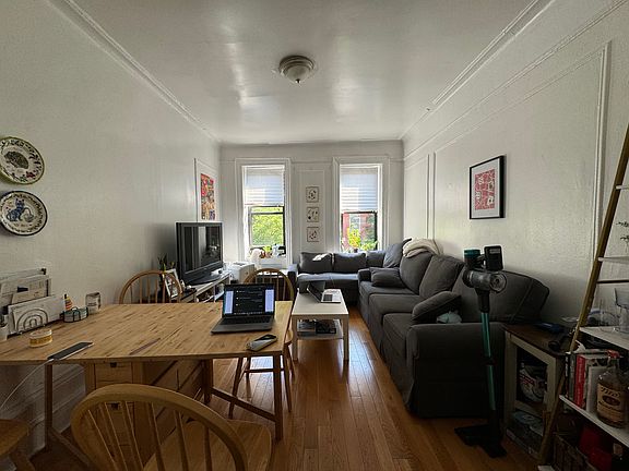 2nd image of 246 W 106th St #3C