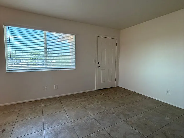Apartments on Twelve — Photo 2