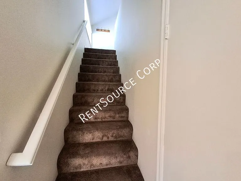23902 Ranney House Ct — Photo 26