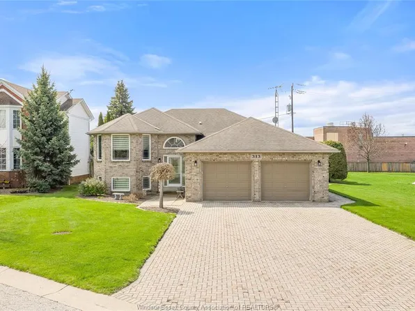 313 Applewood Rd, Kingsville, ON N9Y 3Y7