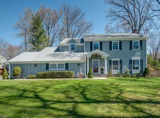 7 Raleigh Ct, Berkeley Heights, NJ 07922