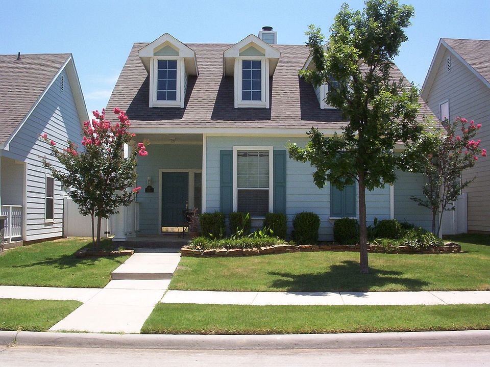 1st image of 9858 Walnut Hill Dr