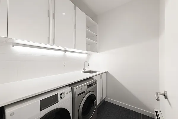 Laundry, photo 1