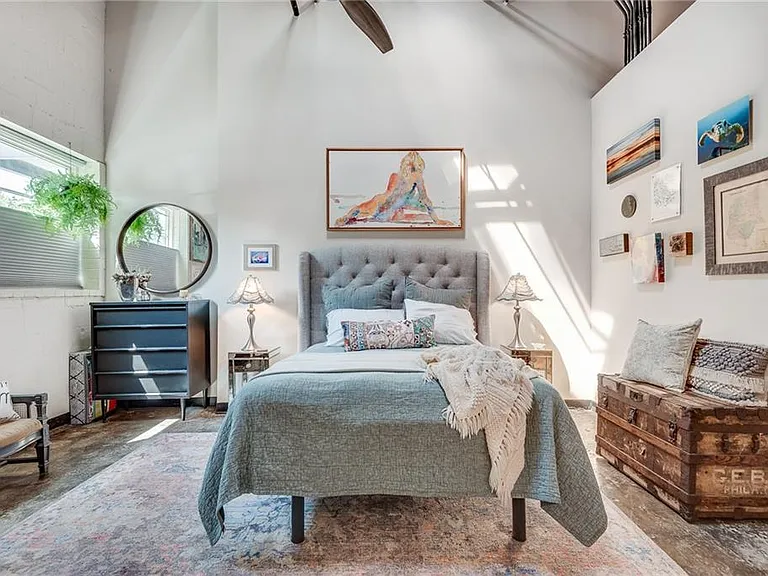 5200 Peachtree Rd #1101 — Photo 4