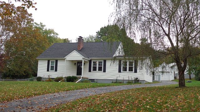 1st image of 219 Plyleys Ln