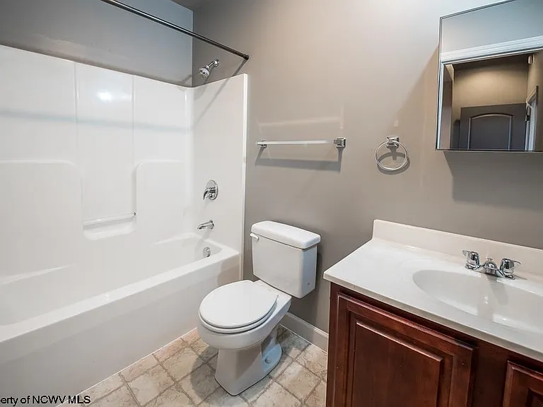 749 Richwood Ave — Photo 9