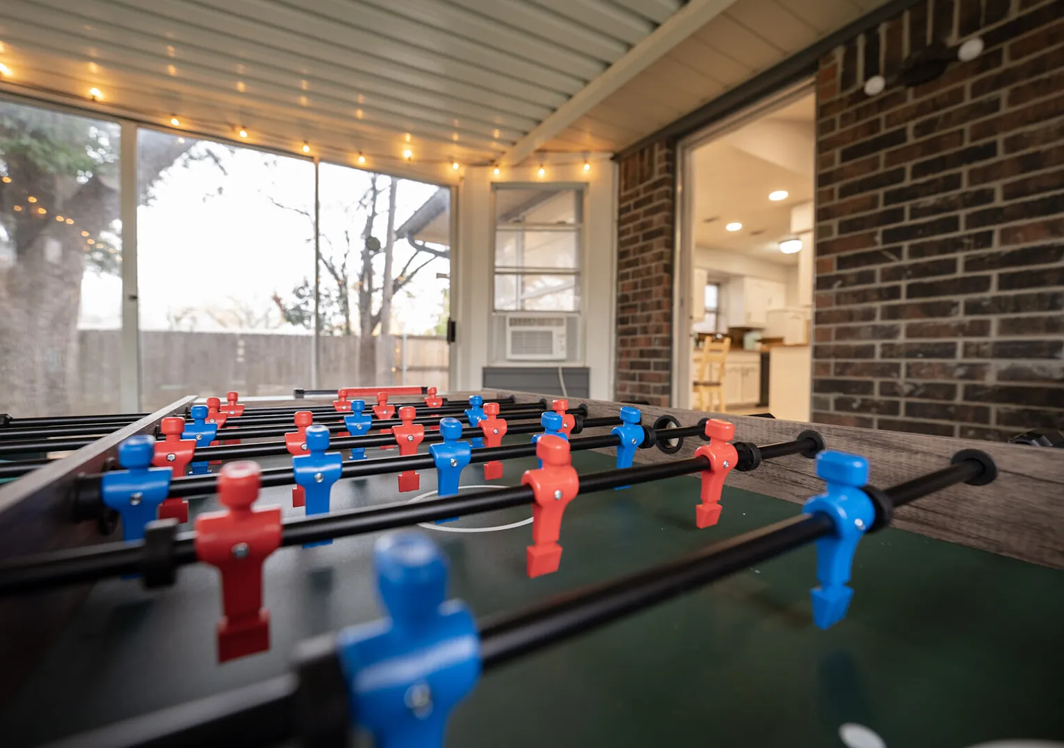 Denton's Premier Stay: Minutes from UNT and UTD — Photo 3