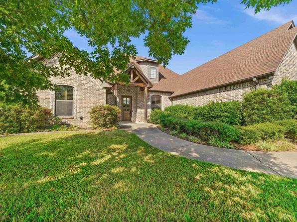 6721 Sherbrooke Dr, Tyler, TX 75703