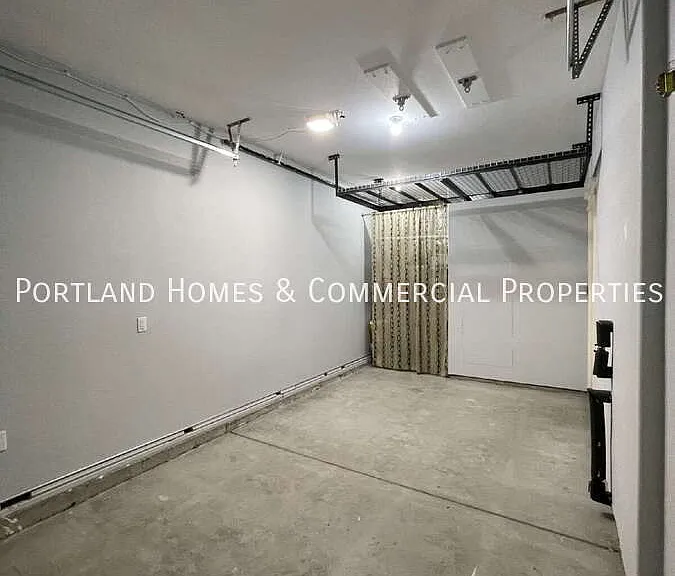 8814 N Curtis Ave — Photo 5