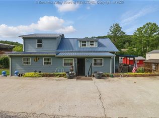 223 Easter Rd, Nitro, WV 25143