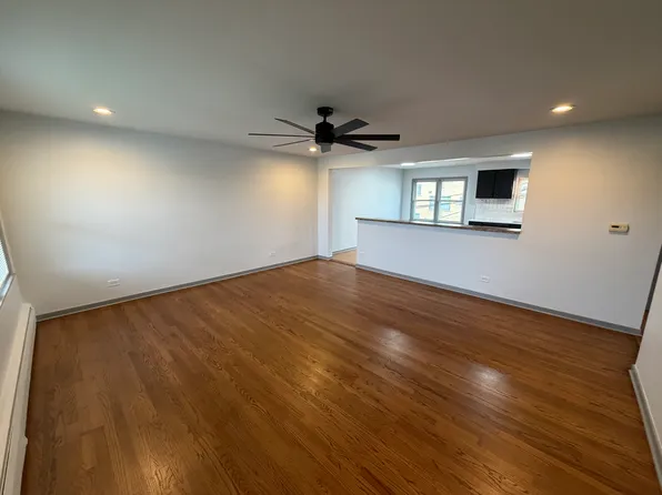 5916 N Odell Ave #6B, Chicago, IL 60631