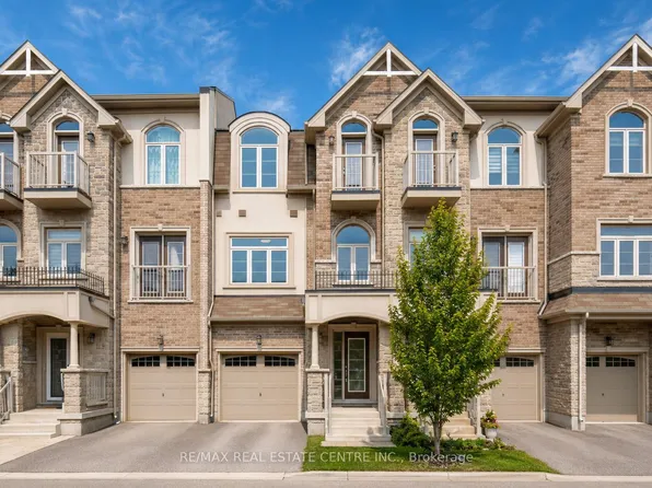 137 Borers Creek Cir, Hamilton, ON L8B 0V7