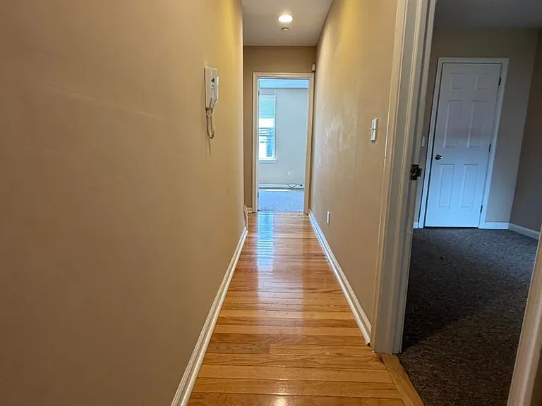 1725 W Berks St — Photo 6