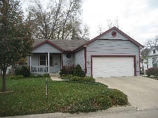 1st image of 303 W Piankishaw St
