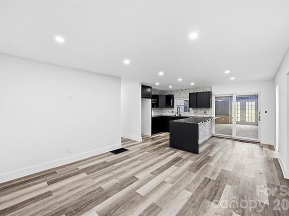 3rd image of 157 Downey Lake Rd