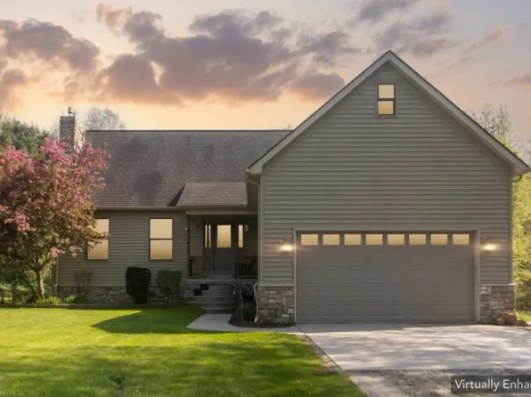 6257 Genaw Rd, Algonac, MI 48001