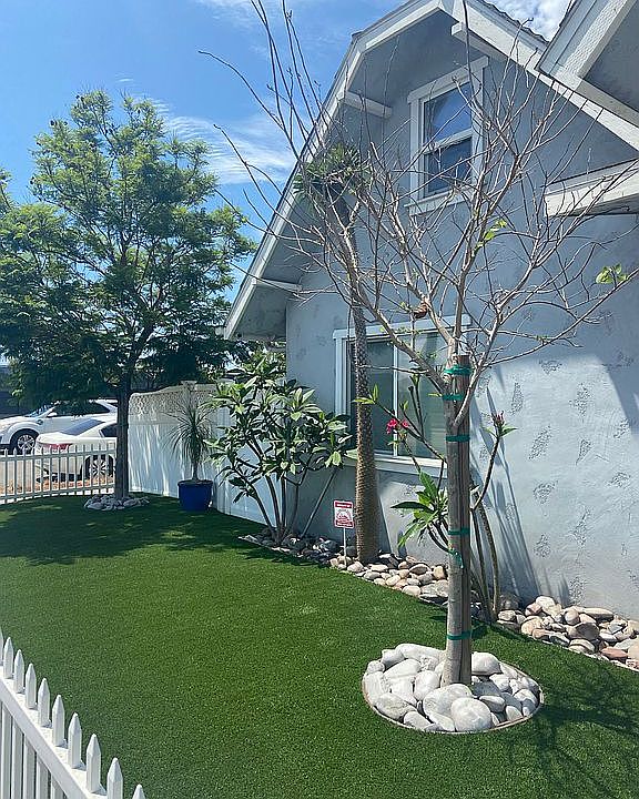 1st image of 2804 Lincoln Ave