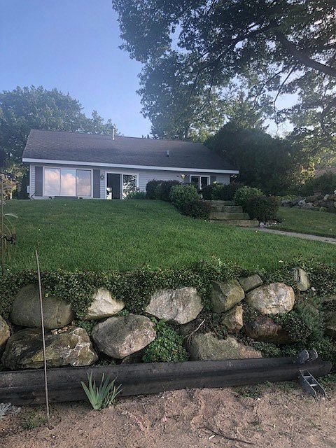 1st image of 610 Houghton View Dr