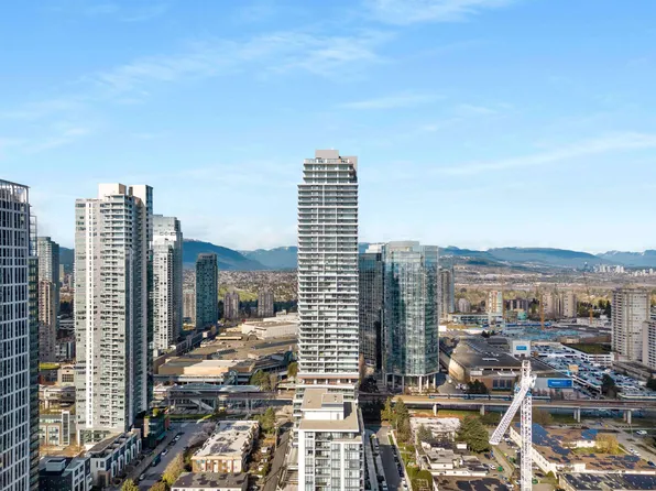 6511 Sussex Ave #3205, Burnaby, BC V5H 0K5