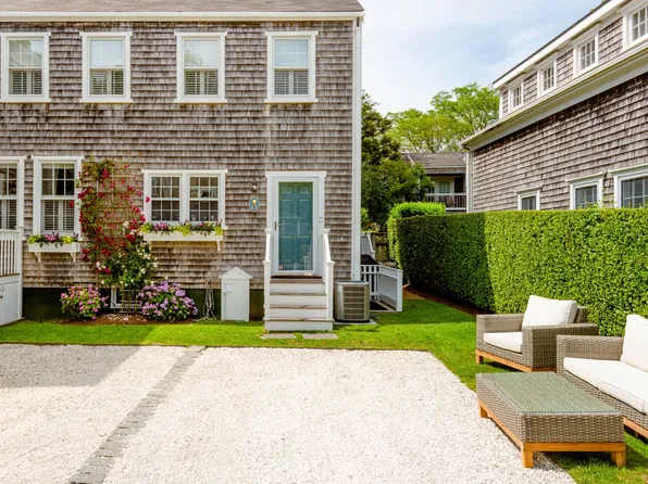 13 Spring St #2, Nantucket, MA 02554