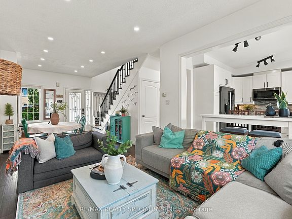 2nd image of 1108 Cumming Blvd
