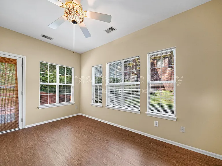 2812 Redfield Dr — Photo 18