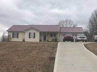 328 Springhurst Dr, Berea, KY 40403