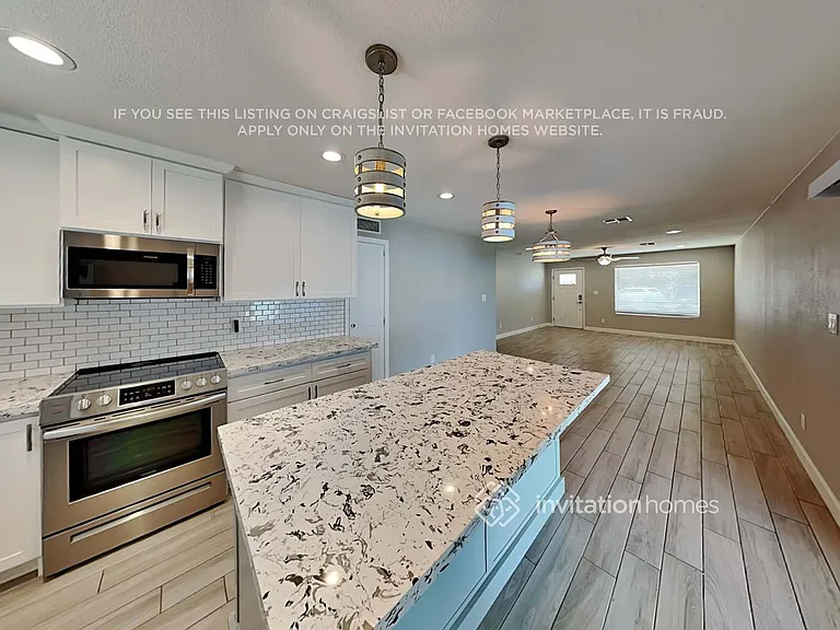 2028 E Minton Dr — Photo 7