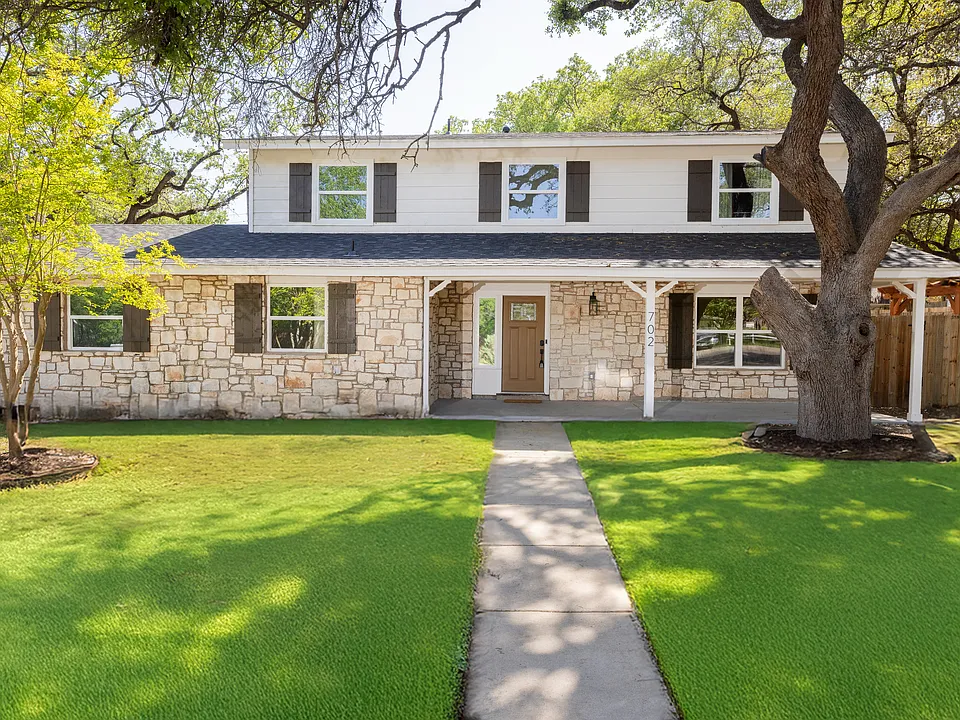702 Patricia Dr