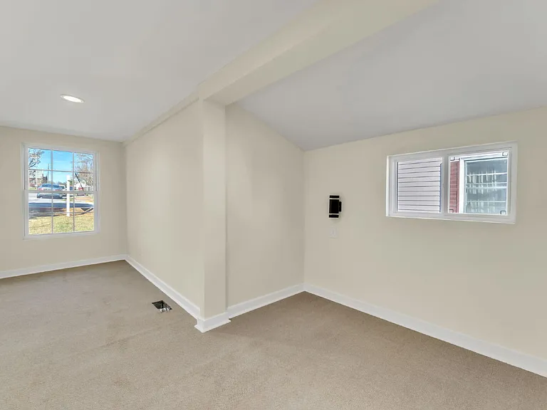 4 Walnut St #A — Photo 16