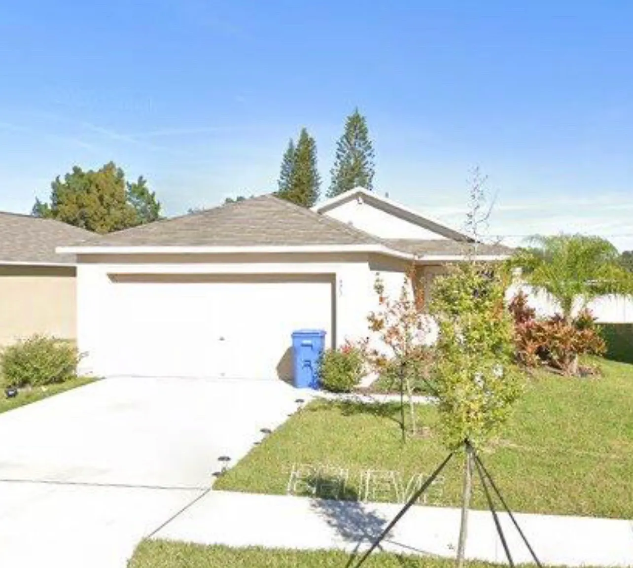 3 bed, 1270 sqft, $2,100 — Photo 1
