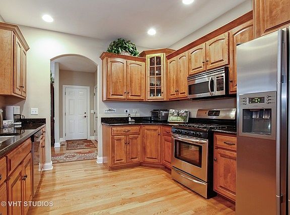4th image of 315 Kingsbury Dr