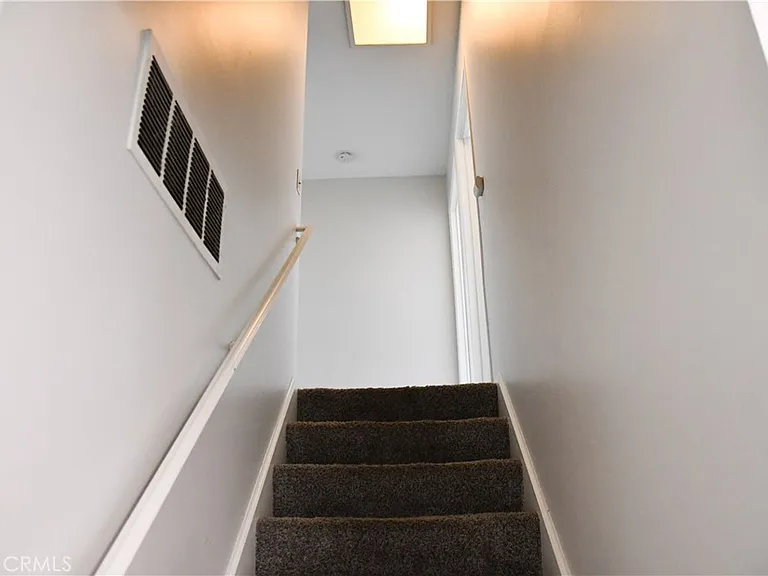 522 E Collins Ave — Photo 36