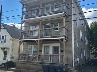 81 1/2 Chestnut St, Nashua, NH 03060