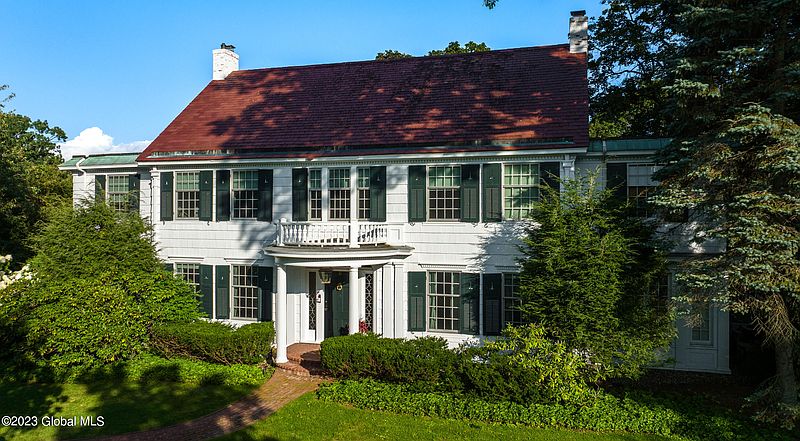 2nd image of 21 Marion Avenue