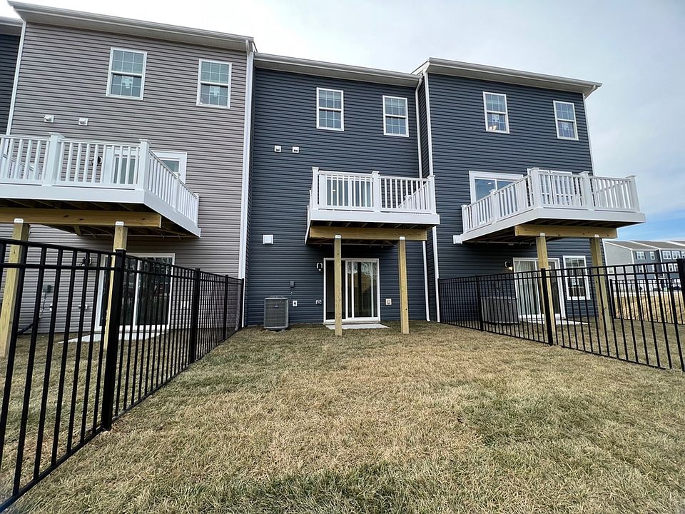 1st image of 368 Pineda Ln #22