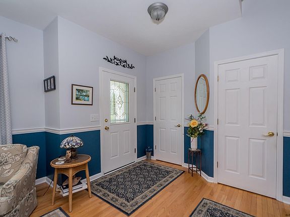 4th image of 28 Thistle Dr