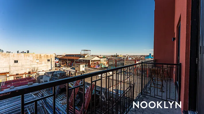 Rented by Nooklyn NYC LLC | media 44