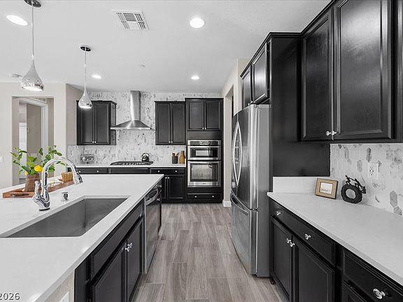 2nd image of 1181 Scenic Edge St