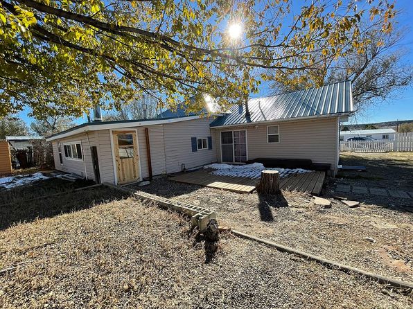 313 E 7th St, Cimarron, NM 87714