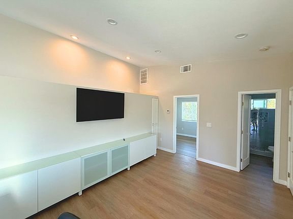 2nd image of 5007 La Dorna St