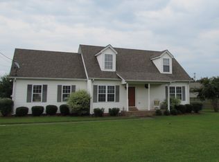 906 Hogan Dr, Murfreesboro, TN 37128