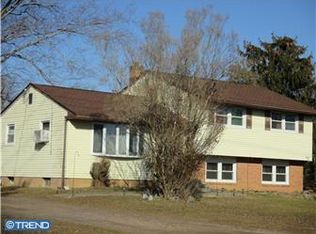 2079 Winslow Rd, Williamstown, NJ 08094