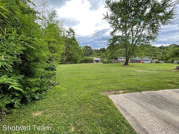2nd image of 2913 Ethel Ln