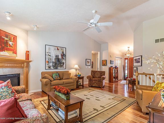 5th image of 11152 Prestwick Dr