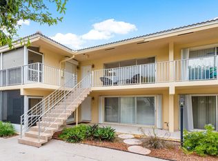 371 SW 8th St APT 2B, Boca Raton, FL 33432