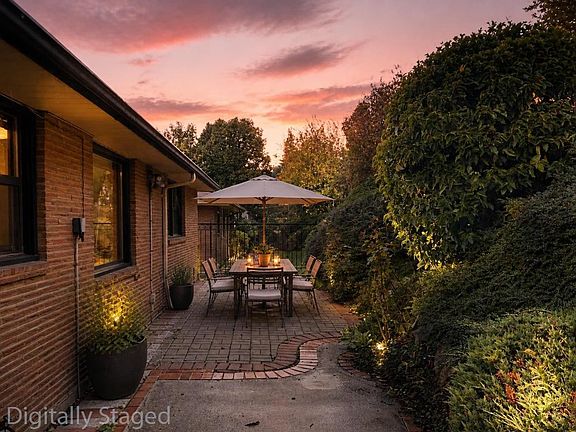 5th image of 6020 4th Ave NW
