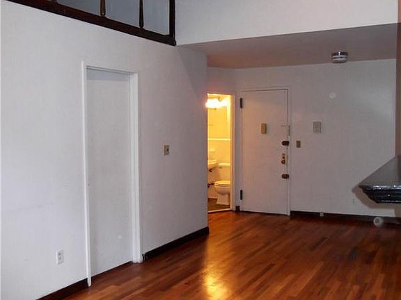 4th image of 103 W 74th St APT 1