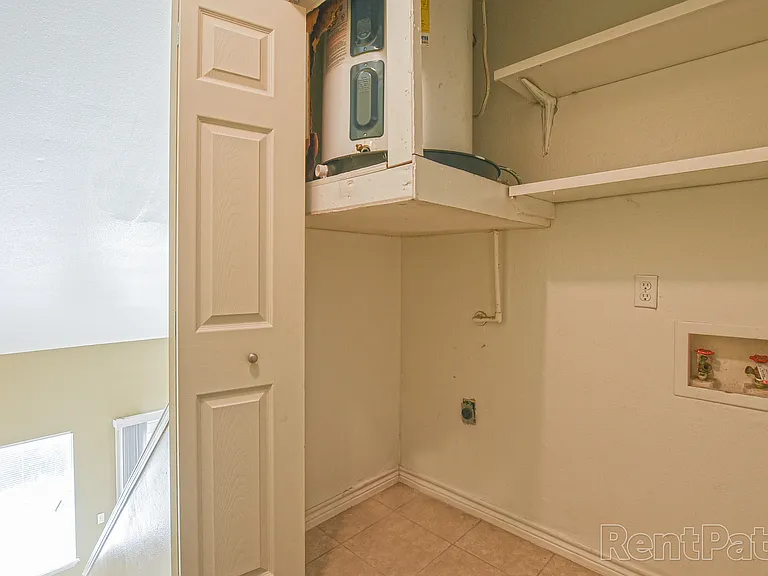 Parkside Townhomes — Photo 3